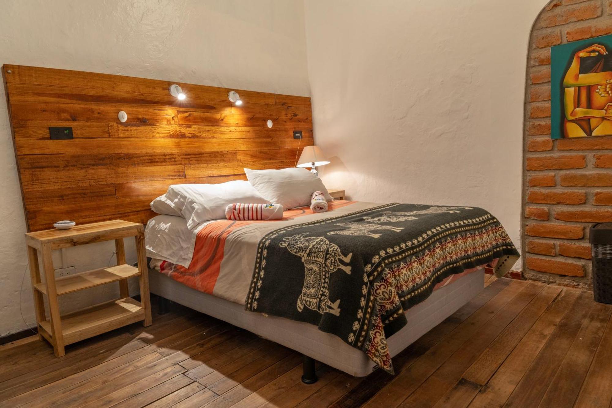 The Secret Garden Hostel Quito Exterior foto
