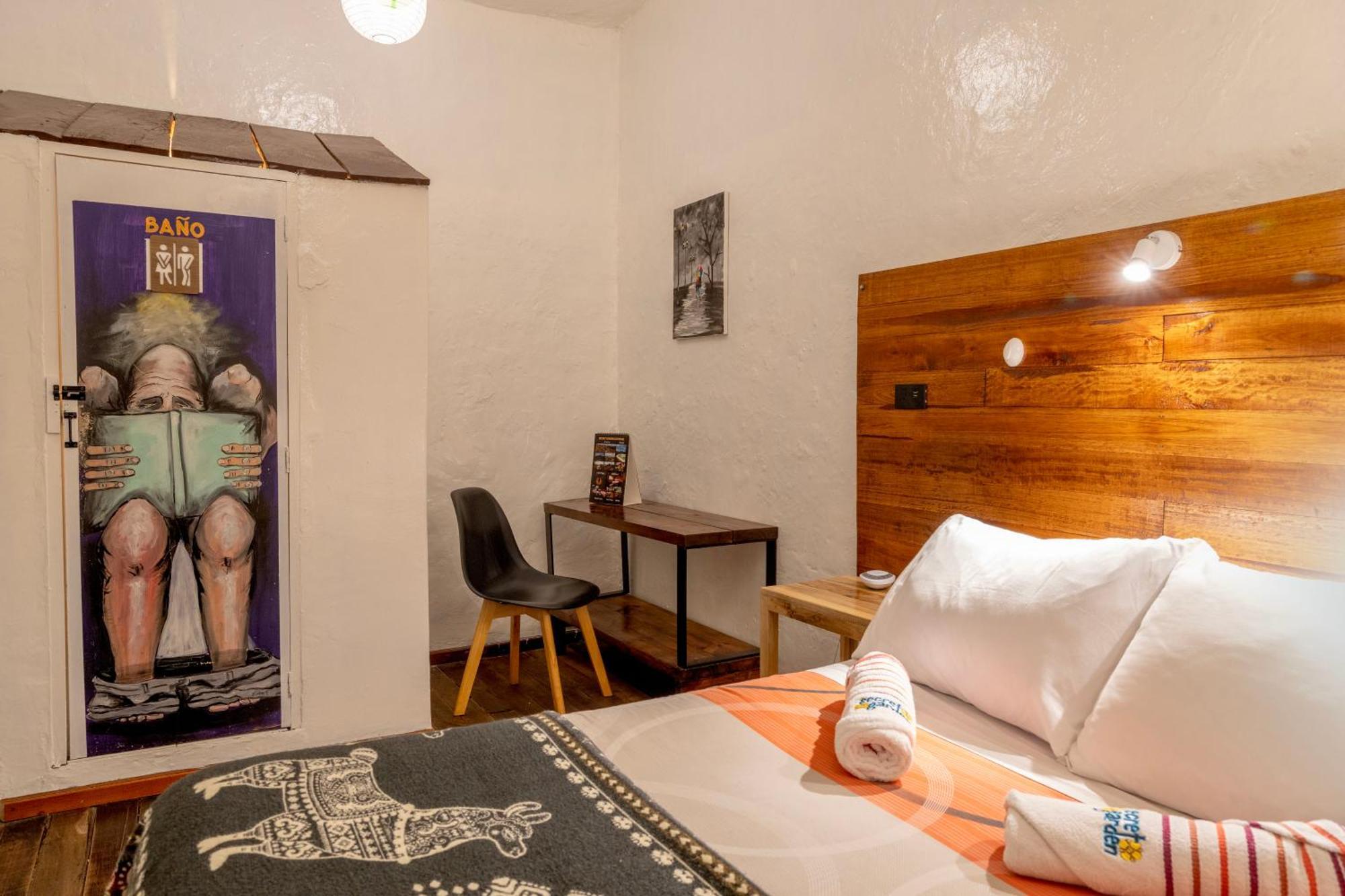 The Secret Garden Hostel Quito Exterior foto