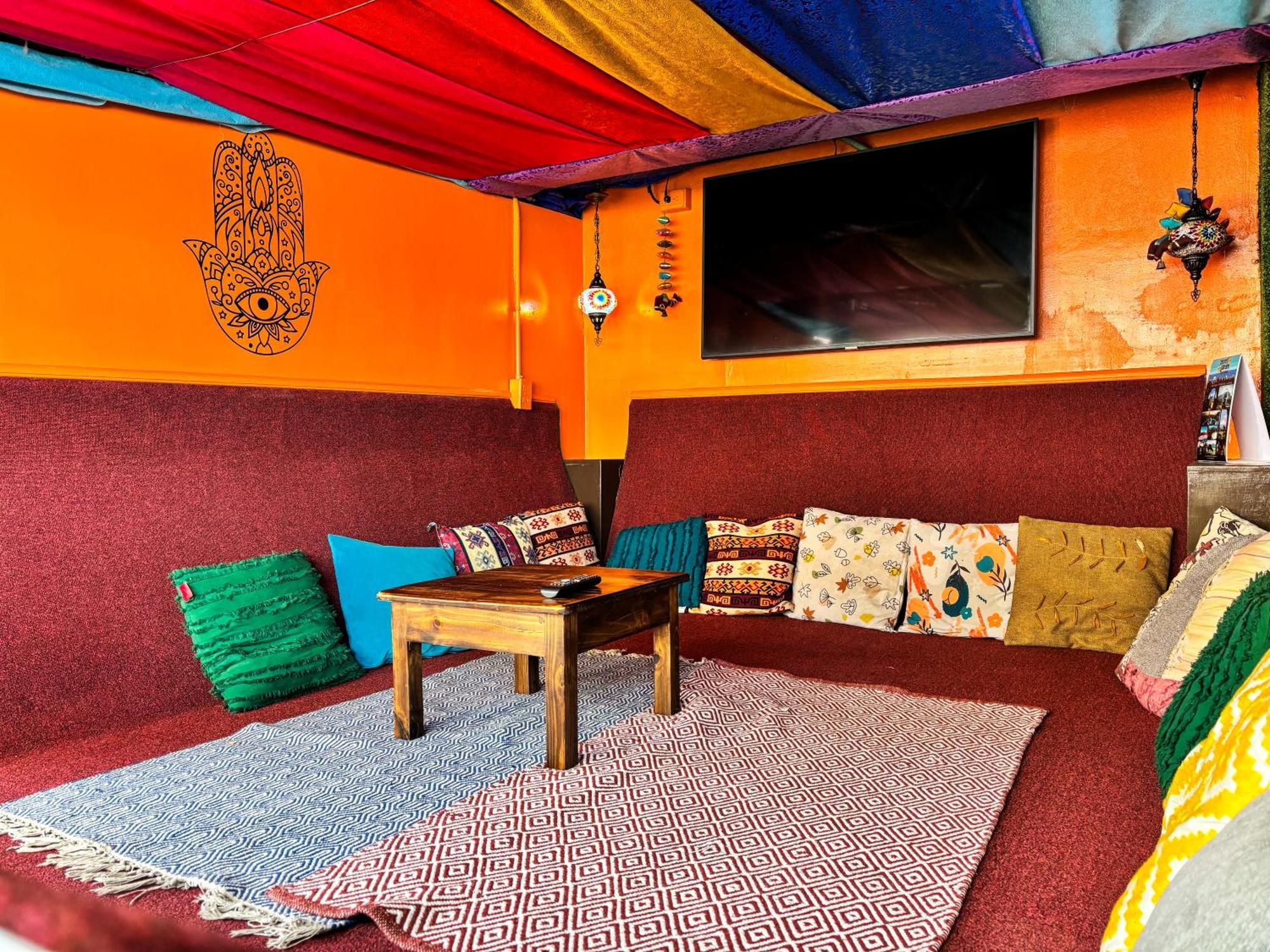 The Secret Garden Hostel Quito Exterior foto