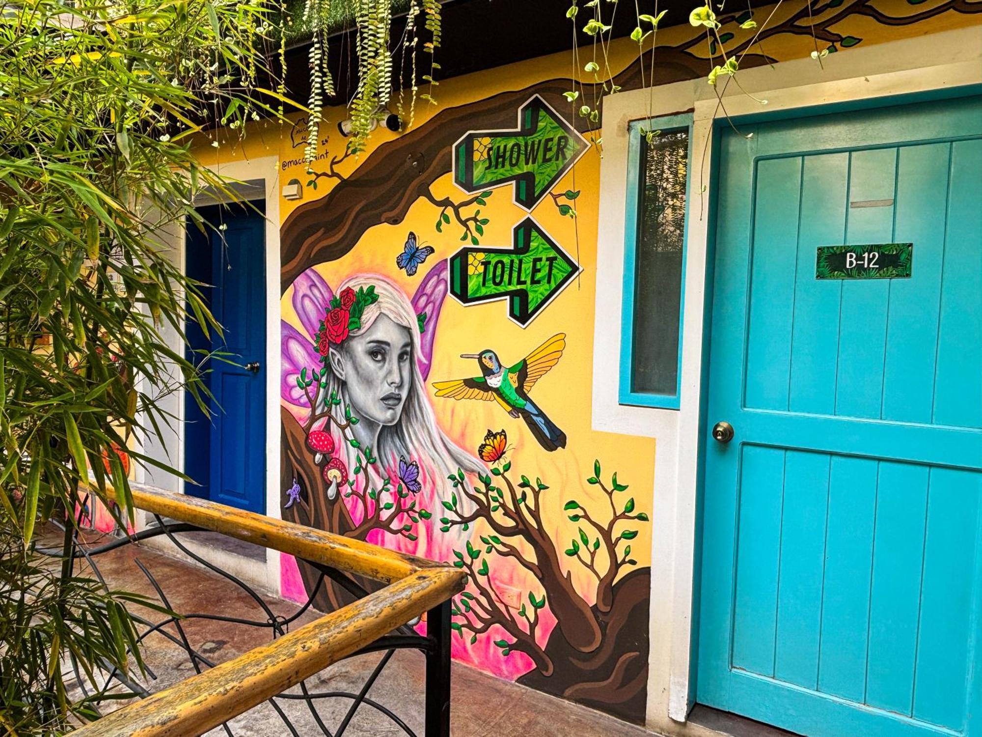 The Secret Garden Hostel Quito Exterior foto